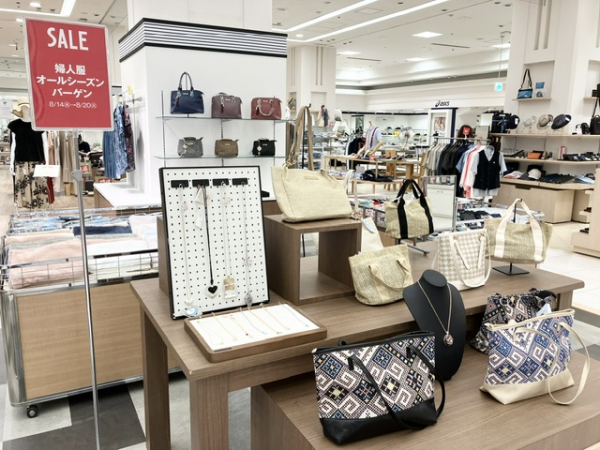 婦人・紳士用品・雑貨＆アクセサリーセール | 1F関門ステージ